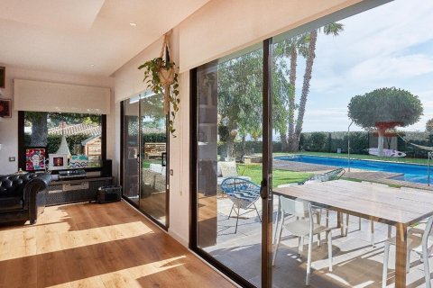 Сasa de 5 dormitorios en venta en Sant Vicenc De Montalt, Barcelona, Cataluña, Spain № 1426 - foto 8