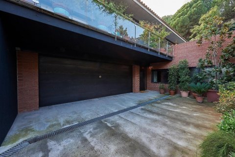 Сasa de 5 dormitorios en venta en Sant Vicenc De Montalt, Barcelona, Cataluña, Spain № 1426 - foto 20