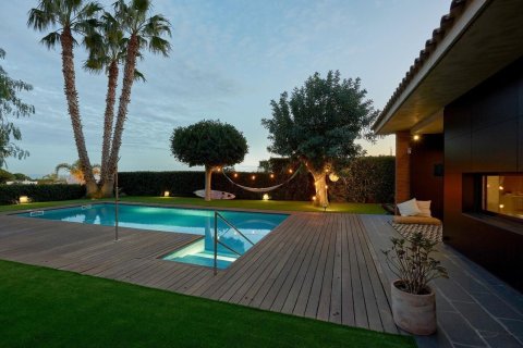 Сasa de 5 dormitorios en venta en Sant Vicenc De Montalt, Barcelona, Cataluña, Spain № 1426 - foto 24