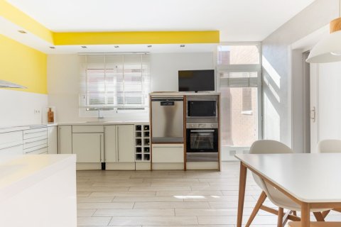 Сasa de 4 dormitorios en venta en Sant Cugat del Vallès, Barcelona, Cataluña, Spain № 1430 - foto 9