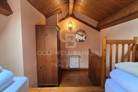Сasa de 4 dormitorios en alquiler en Cataluña, Spain № 8002 - foto 18