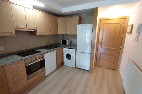 Apartamento de 3 dormitorios en alquiler en Principado De Andorra (Ninguna Poblacion Tiene C.P.), Lérida, Cataluña, Spain № 8000