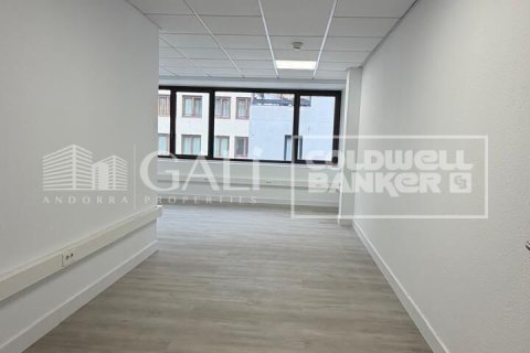 Снять в аренду офис в Андорра, Испания 146м², № 8003 - фото 10