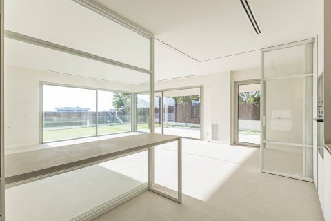 Сasa de 5 dormitorios en venta en Sitges, Barcelona, Cataluña, Spain № 6471 - foto 20