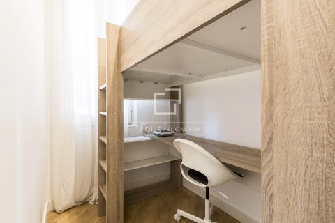 3 bedrooms apartment for sale in Barcelona, Catalonia, Spain № 7127 - photo 13