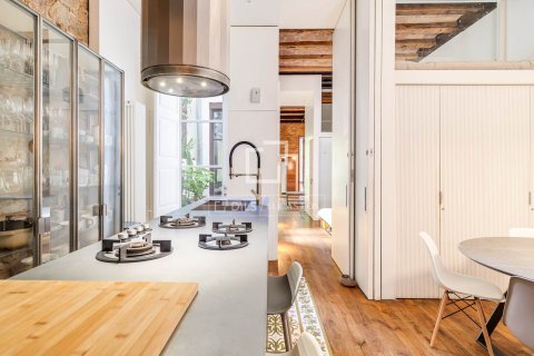 Купить квартиру в Барселона, Испания с 4 спальни, 226м², № 7125 - фото 9