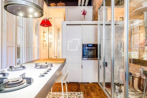 Купить квартиру в Барселона, Испания с 4 спальни, 226м², № 7125 - фото 21