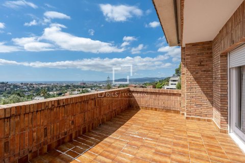 Villa de 5 dormitorios en venta en Sant Just Desvern, Barcelona, Cataluña, Spain № 7131 - foto 11