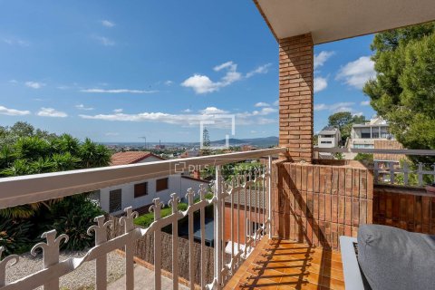Villa de 5 dormitorios en venta en Sant Just Desvern, Barcelona, Cataluña, Spain № 7131 - foto 13