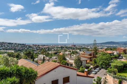 Villa de 5 dormitorios en venta en Sant Just Desvern, Barcelona, Cataluña, Spain № 7131 - foto 9