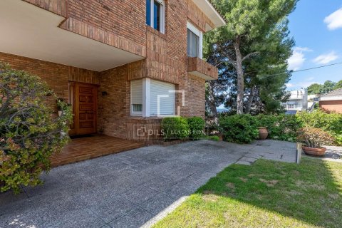 Villa de 5 dormitorios en venta en Sant Just Desvern, Barcelona, Cataluña, Spain № 7131 - foto 14