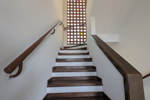 Casa adosada de 5 dormitorios en venta en El Masnou, Barcelona, Cataluña, Spain № 7414 - foto 7