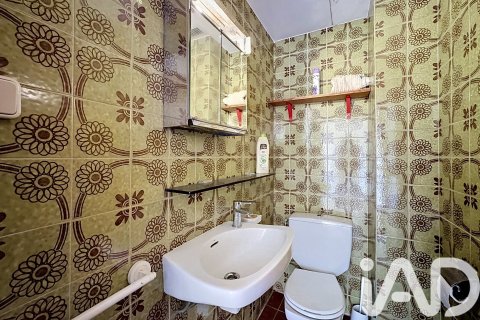 Casa adosada de 5 dormitorios en venta en El Masnou, Barcelona, Cataluña, Spain № 7414 - foto 13