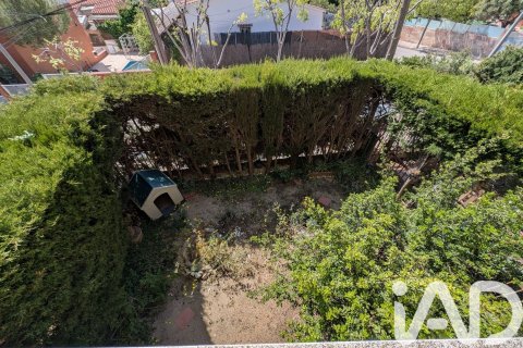 Casa adosada de 5 dormitorios en venta en El Masnou, Barcelona, Cataluña, Spain № 7414 - foto 17