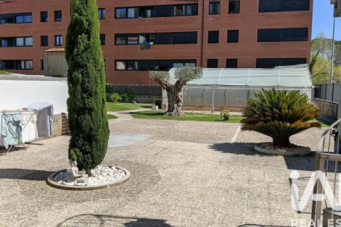 522 sq.m. villa for sale in Olot, Girona, Catalonia, Spain № 7417 - photo 26