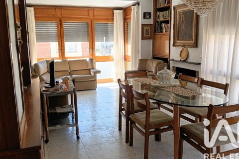 522 sq.m. villa for sale in Olot, Girona, Catalonia, Spain № 7417 - photo 20
