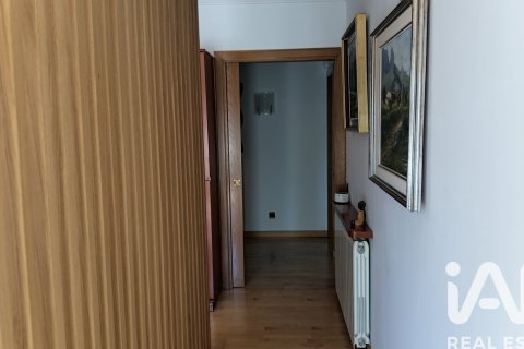 522 sq.m. villa for sale in Olot, Girona, Catalonia, Spain № 7417 - photo 12