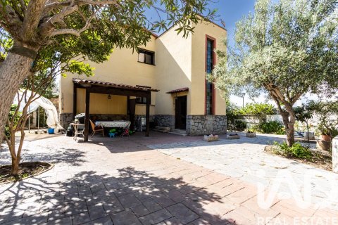 Сasa de 6 dormitorios en venta en La Roca del Vallès, Barcelona, Cataluña, Spain № 7418 - foto 28