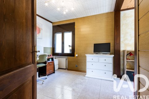 Сasa de 6 dormitorios en venta en La Roca del Vallès, Barcelona, Cataluña, Spain № 7418 - foto 19