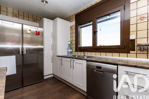 Сasa de 6 dormitorios en venta en La Roca del Vallès, Barcelona, Cataluña, Spain № 7418 - foto 16