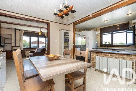Сasa de 6 dormitorios en venta en La Roca del Vallès, Barcelona, Cataluña, Spain № 7418 - foto 15