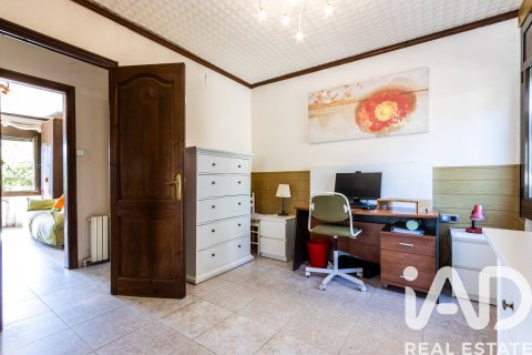 Сasa de 6 dormitorios en venta en La Roca del Vallès, Barcelona, Cataluña, Spain № 7418 - foto 13