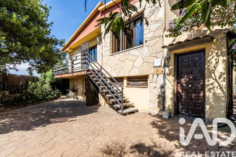Сasa de 6 dormitorios en venta en La Roca del Vallès, Barcelona, Cataluña, Spain № 7418 - foto 26