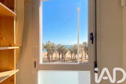 Сasa de 4 dormitorios en venta en Premia De Mar, Barcelona, Cataluña, Spain № 7413 - foto 12