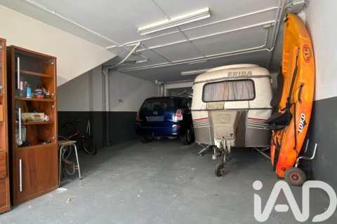 Сasa de 4 dormitorios en venta en Premia De Mar, Barcelona, Cataluña, Spain № 7413 - foto 3