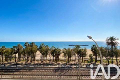 Сasa de 4 dormitorios en venta en Premia De Mar, Barcelona, Cataluña, Spain № 7413 - foto 28