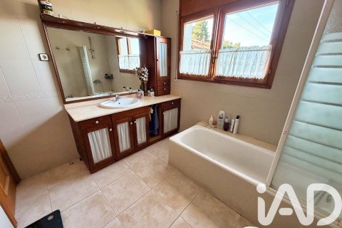 Сasa de 5 dormitorios en venta en Vallirana, Barcelona, Cataluña, Spain № 7415 - foto 6