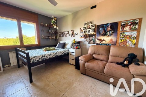 Сasa de 5 dormitorios en venta en Vallirana, Barcelona, Cataluña, Spain № 7415 - foto 8