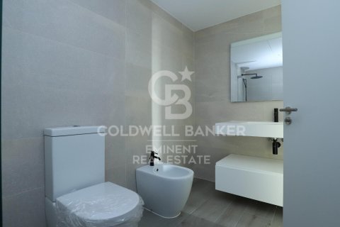 Ático de 4 dormitorios en venta en Esplugues de Llobregat, Barcelona, Cataluña, Spain № 5407 - foto 27
