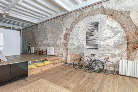 Apartamento de 1 dormitorio en venta en Barcelona, Cataluña, Spain № 5406 - foto 25