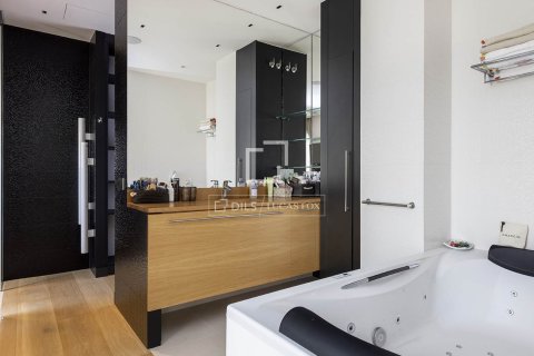 4 bedrooms penthouse for rent in Barcelona, Catalonia, Spain № 3758 - photo 25