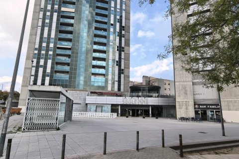 Propiedad comercial de 2340 m² en venta en Barcelona, Cataluña, Spain № 1317 - foto 11