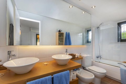 Сasa de 4 dormitorios en venta en Llafranc, Gerona, Cataluña, Spain № 1314 - foto 24