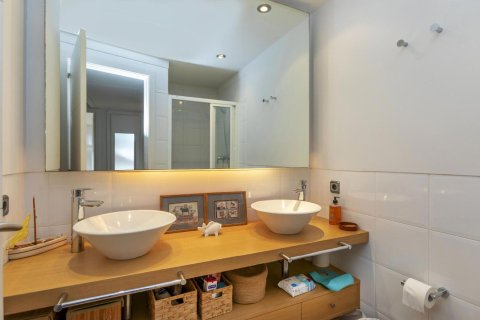 Сasa de 4 dormitorios en venta en Llafranc, Gerona, Cataluña, Spain № 1314 - foto 25