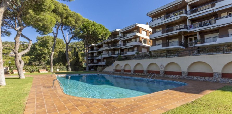 Apartamento de 4 dormitorios en venta en Llafranc, Gerona, Cataluña, Spain № 1316