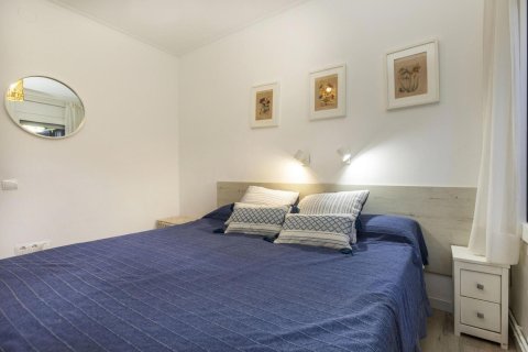 Apartamento de 4 dormitorios en venta en Llafranc, Gerona, Cataluña, Spain № 1316 - foto 16