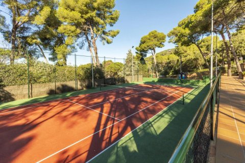 Apartamento de 4 dormitorios en venta en Llafranc, Gerona, Cataluña, Spain № 1316 - foto 19