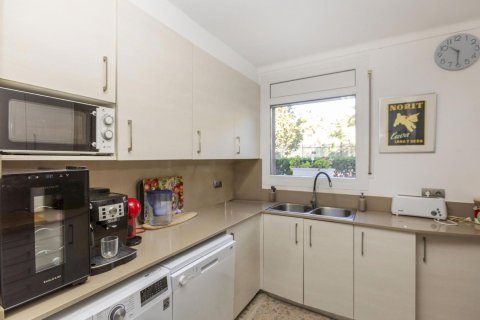 Apartamento de 4 dormitorios en venta en Llafranc, Gerona, Cataluña, Spain № 1316 - foto 9