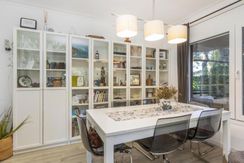Apartamento de 4 dormitorios en venta en Llafranc, Gerona, Cataluña, Spain № 1316 - foto 8