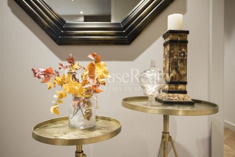Apartamento de 2 dormitorios en venta en Ciudad Vieja, Barcelona, Cataluña, Spain № 2343 - foto 13