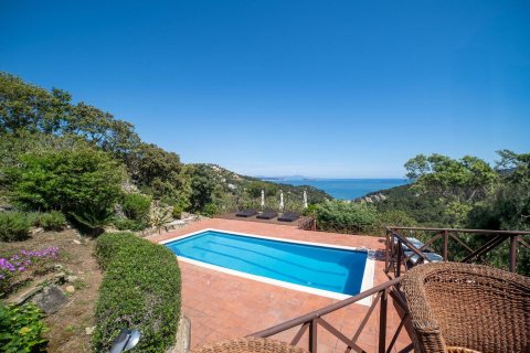 Сasa de 10 dormitorios en venta en Begur, Gerona, Cataluña, Spain № 1758