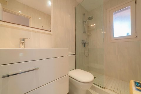 Сasa de 10 dormitorios en venta en Begur, Gerona, Cataluña, Spain № 1758 - foto 25