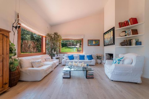 Сasa de 10 dormitorios en venta en Begur, Gerona, Cataluña, Spain № 1758 - foto 6