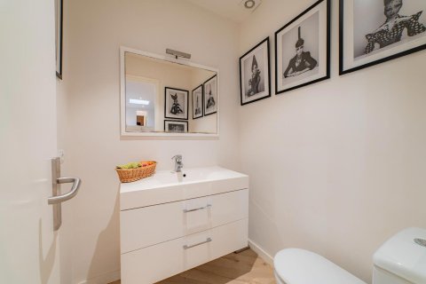 Сasa de 10 dormitorios en venta en Begur, Gerona, Cataluña, Spain № 1758 - foto 28