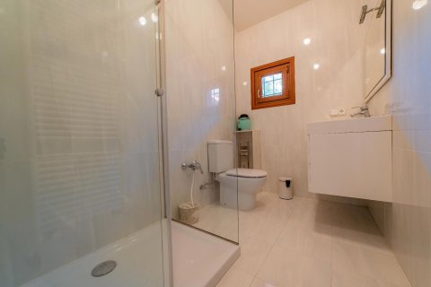Сasa de 10 dormitorios en venta en Begur, Gerona, Cataluña, Spain № 1758 - foto 13