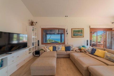 Сasa de 10 dormitorios en venta en Begur, Gerona, Cataluña, Spain № 1758 - foto 5